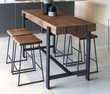 image of Hotel bar-tables