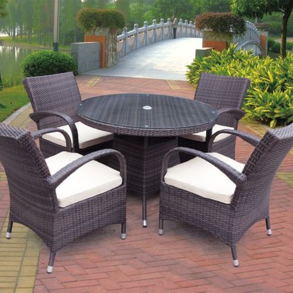 image of Chairs with Table